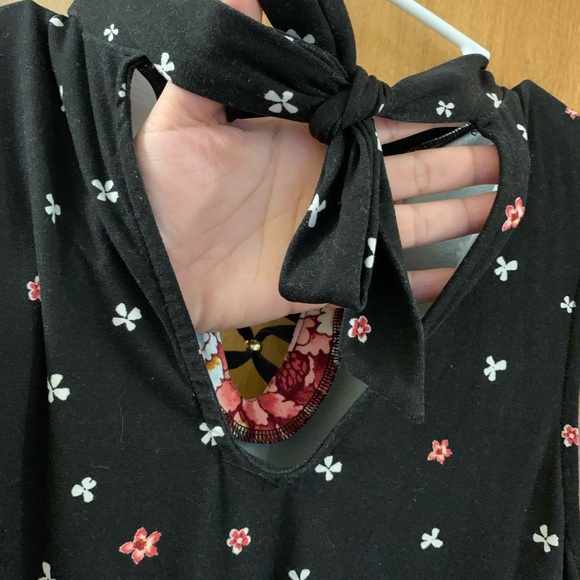 Halter Top Black Dress - Picture 4 of 4